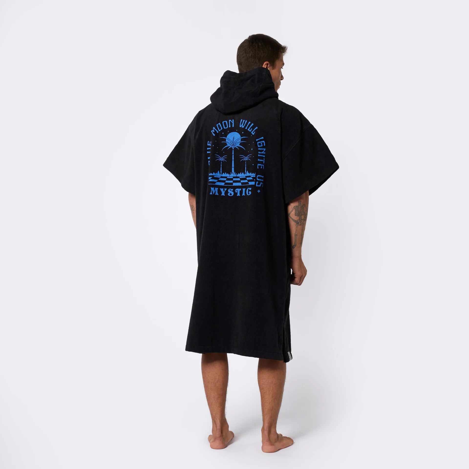 Poncho Velour Artwork - Black